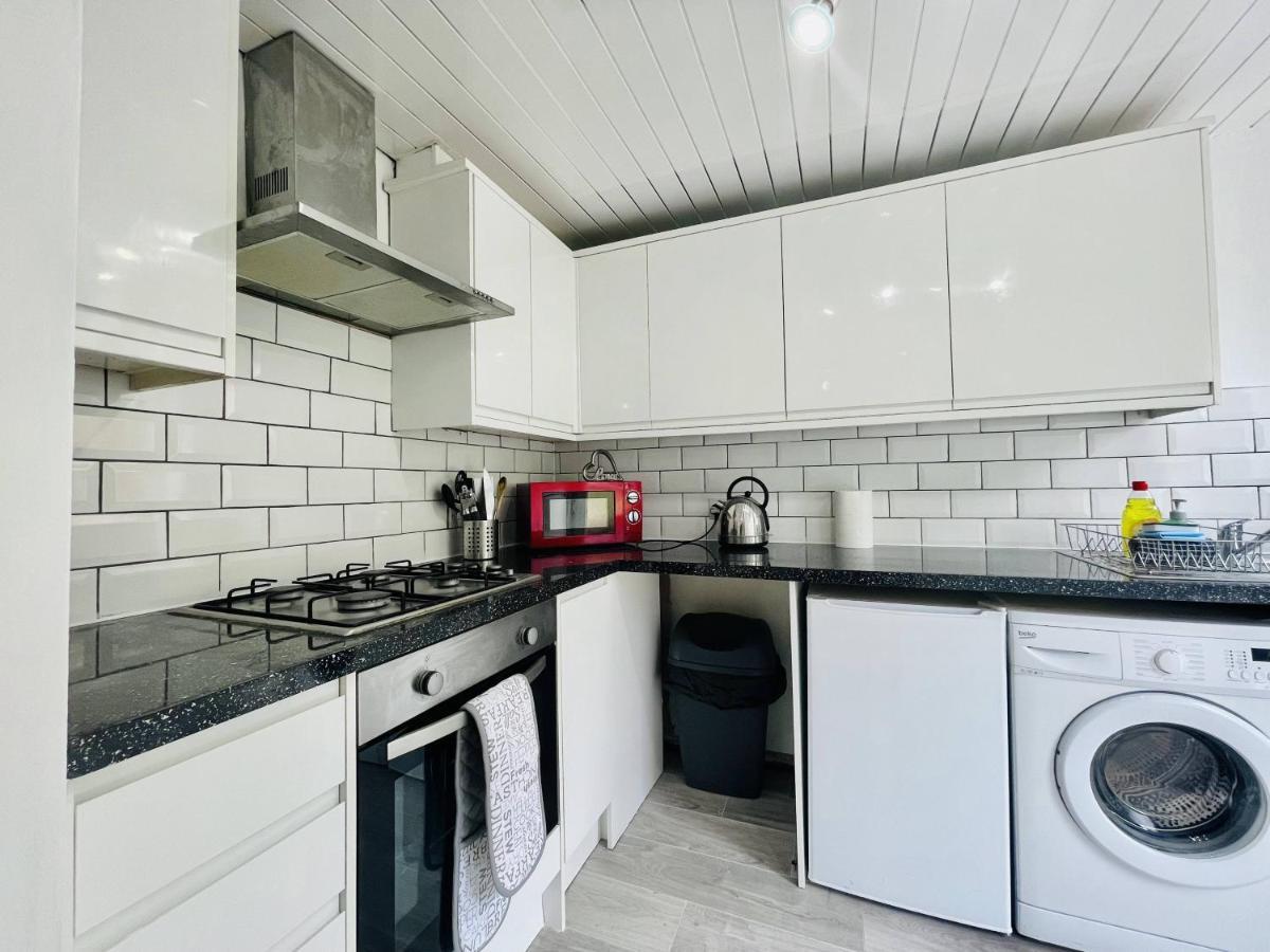 Central Hamilton House المظهر الخارجي الصورة